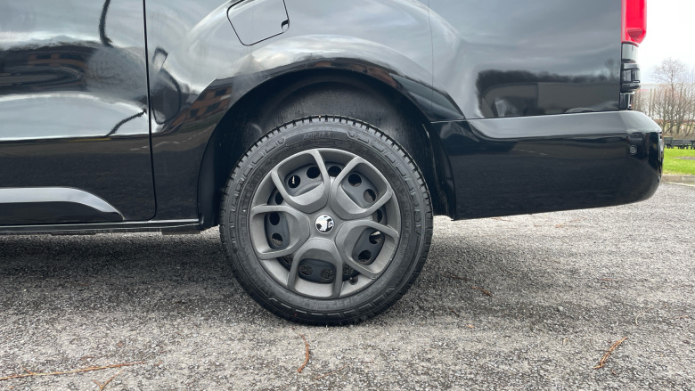 Vauxhall Vivaro L2 Diesel 1.5 Turbo D 120 Pro H1 Van